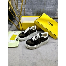 Fendi Low Shoes